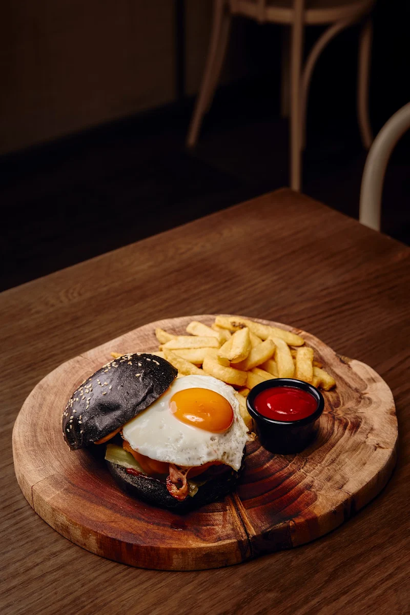 Food & drink, LUSH Social House