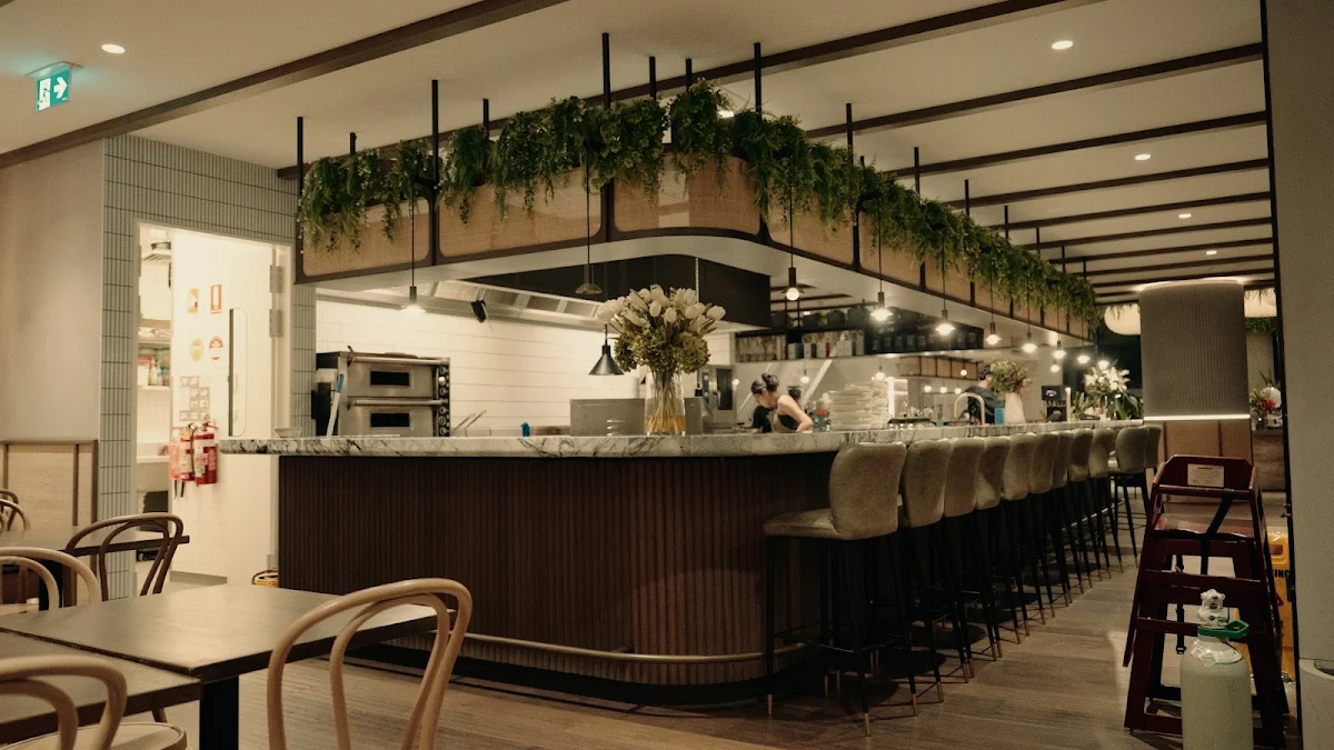 Vibe, LUSH Social House