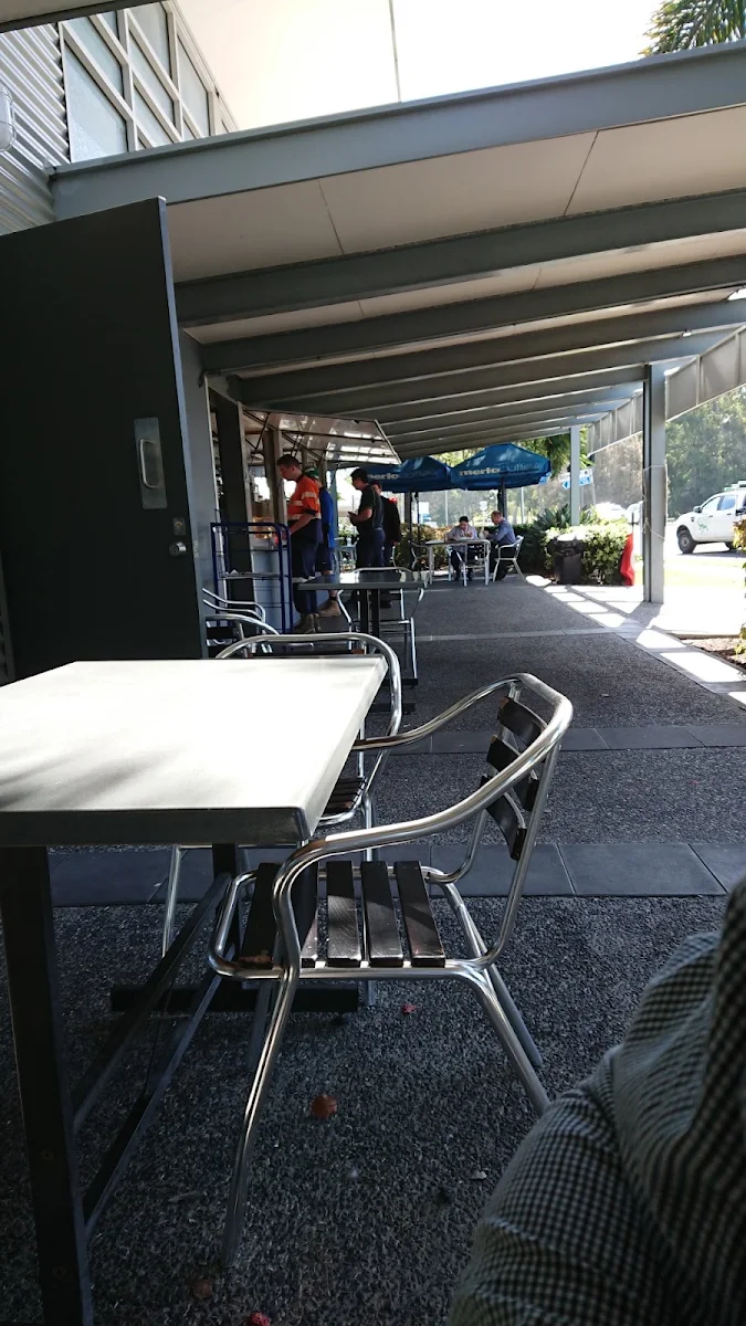 Cafe D'lish & Carvery Takeaway cover
