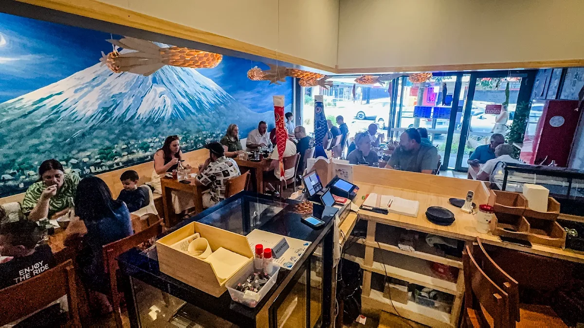 Vibe, Umi Japanese Restaurant Toronto