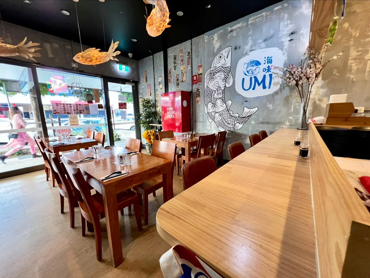 Vibe, Umi Japanese Restaurant Toronto