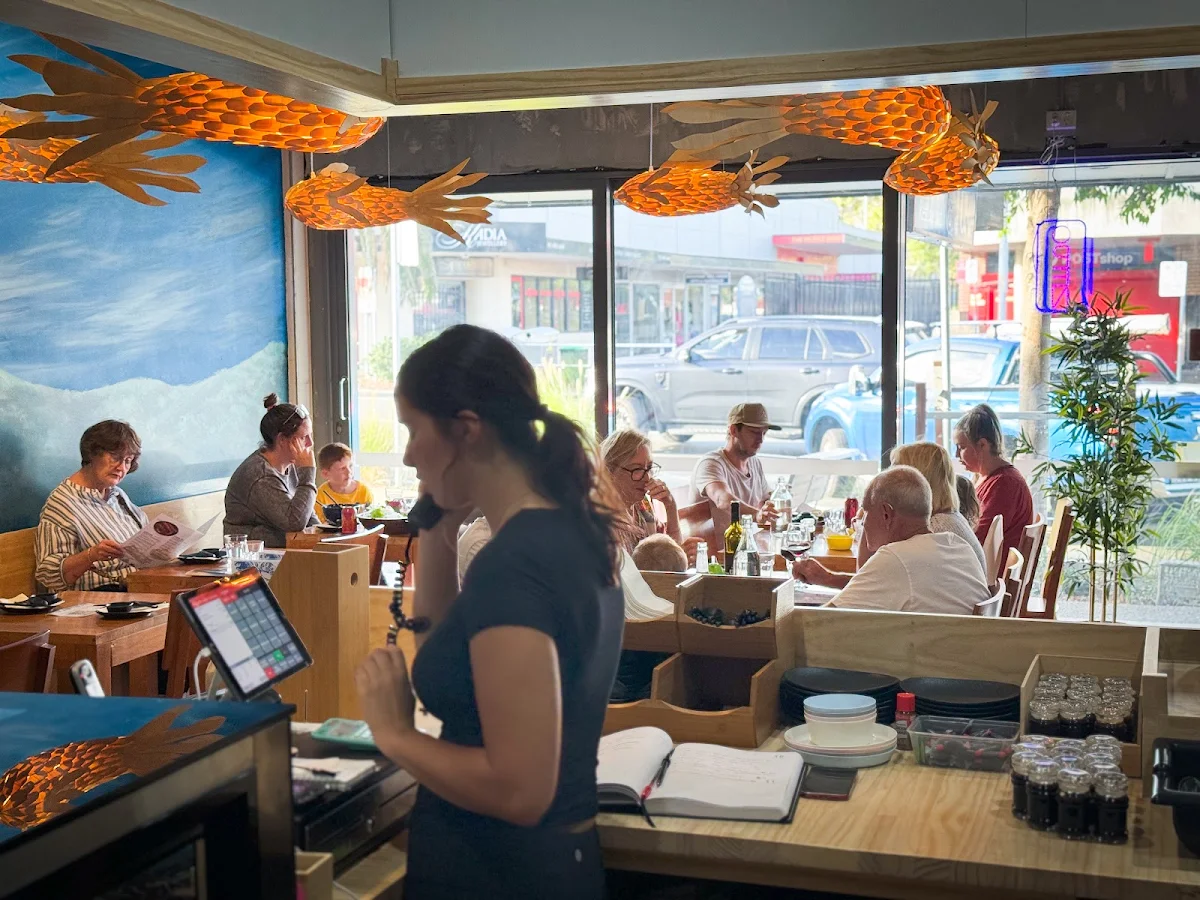 Vibe, Umi Japanese Restaurant Toronto