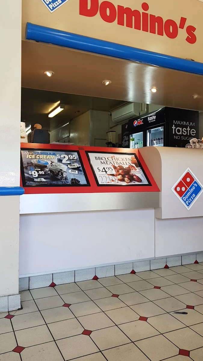 Menu, Domino's Pizza Katoomba