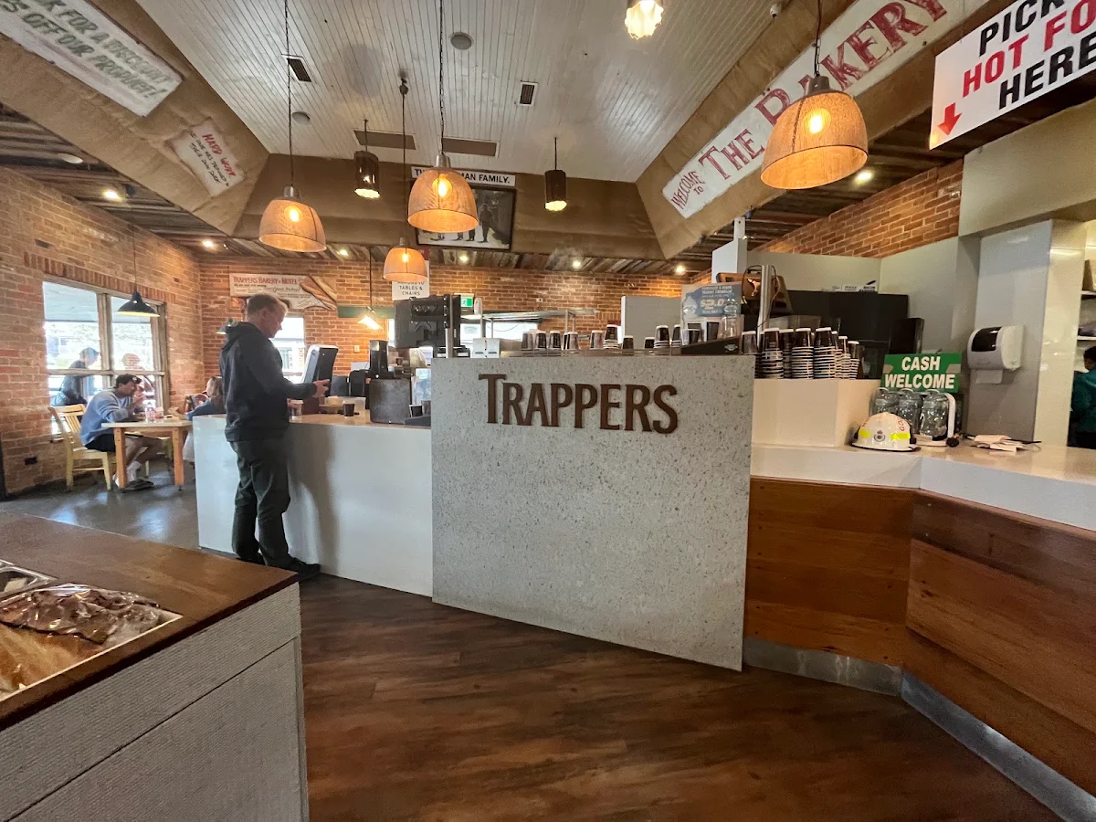 Vibe, Trappers Bakery
