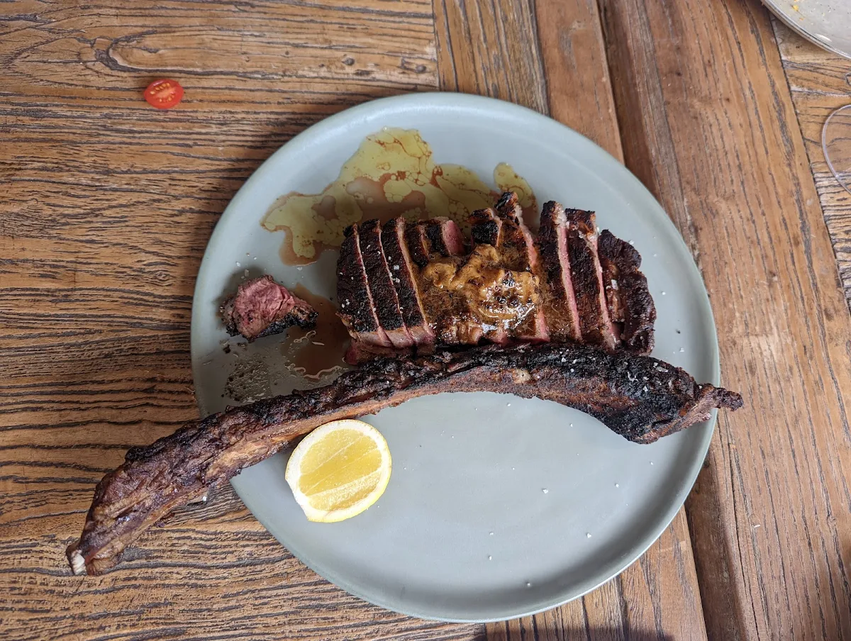 Food & drink, Restaurant William