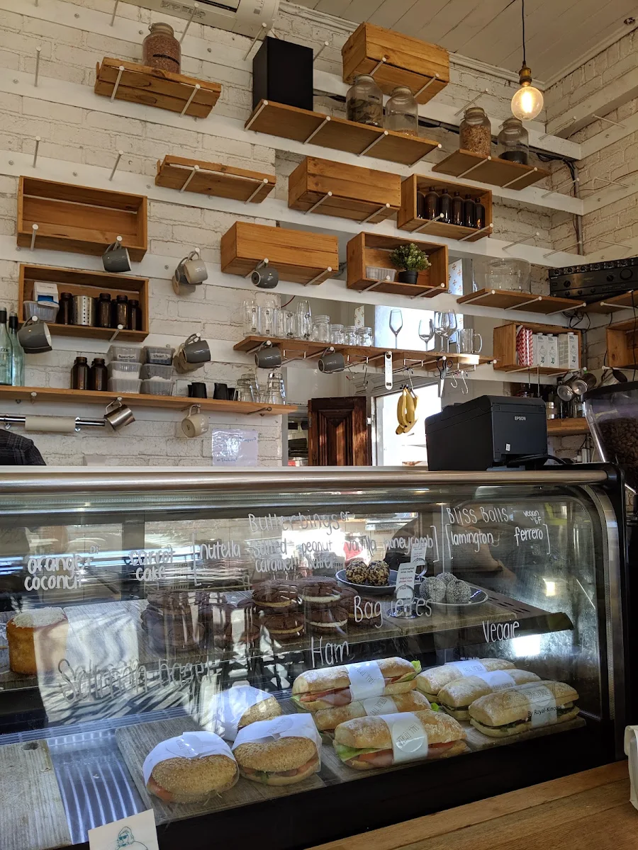 Vibe, Tall Timber Cafe