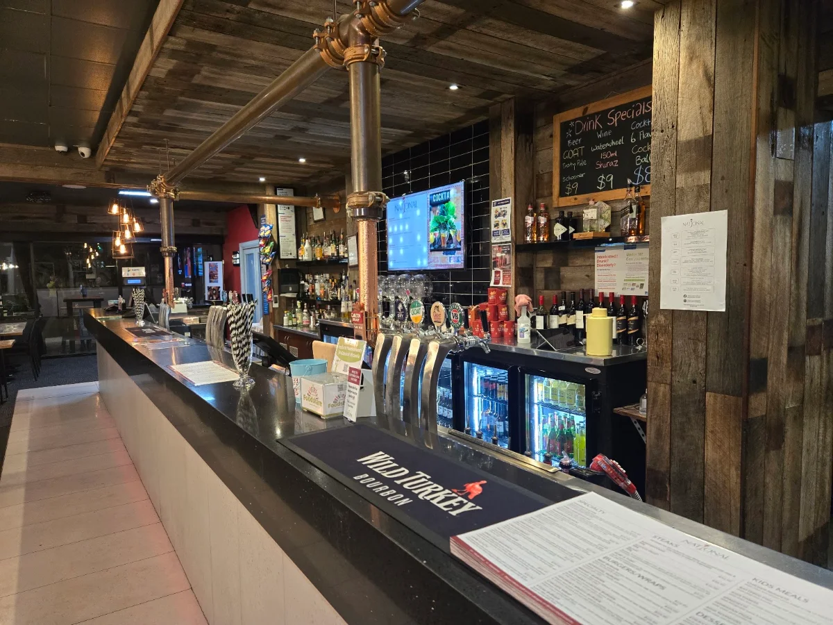 Vibe, National Hotel Bar & Grill