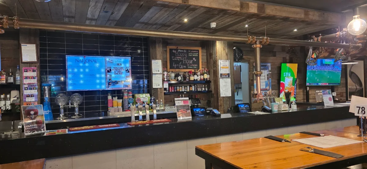 Vibe, National Hotel Bar & Grill