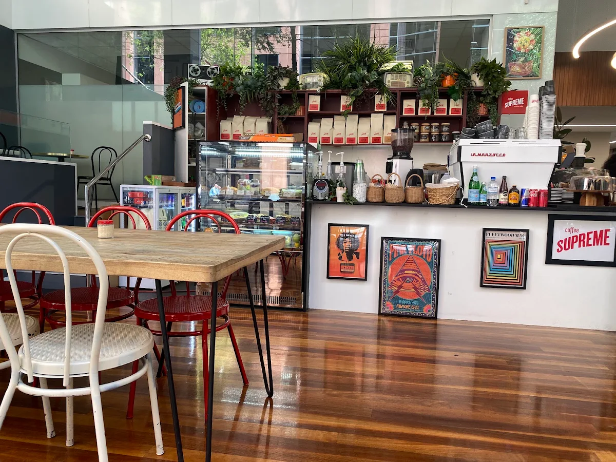 Vibe, Cafe One 17
