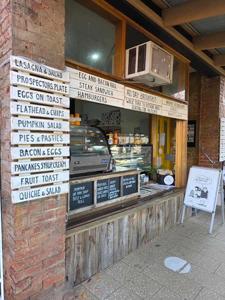 Menu, 24 Karat Café