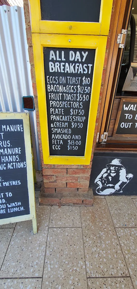 Menu, 24 Karat Café