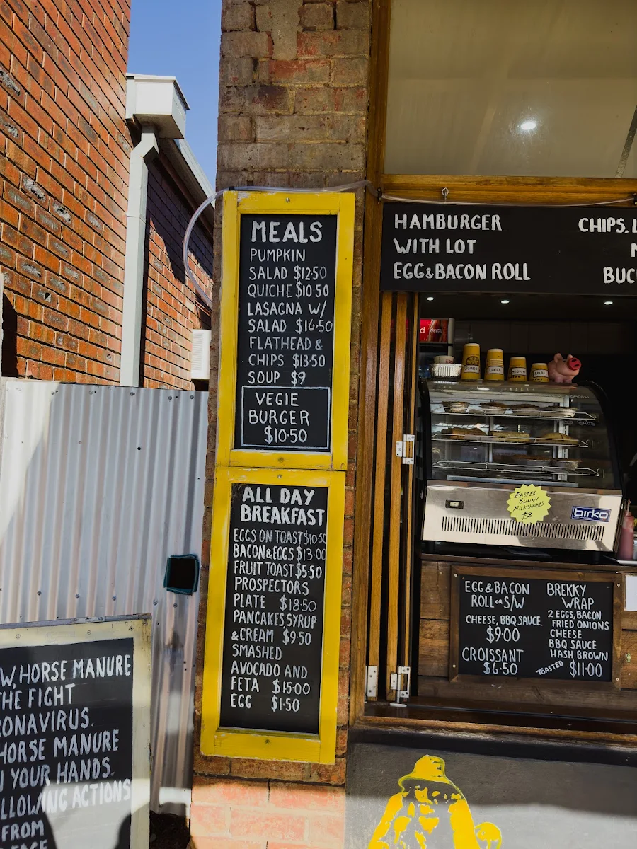 Menu, 24 Karat Café