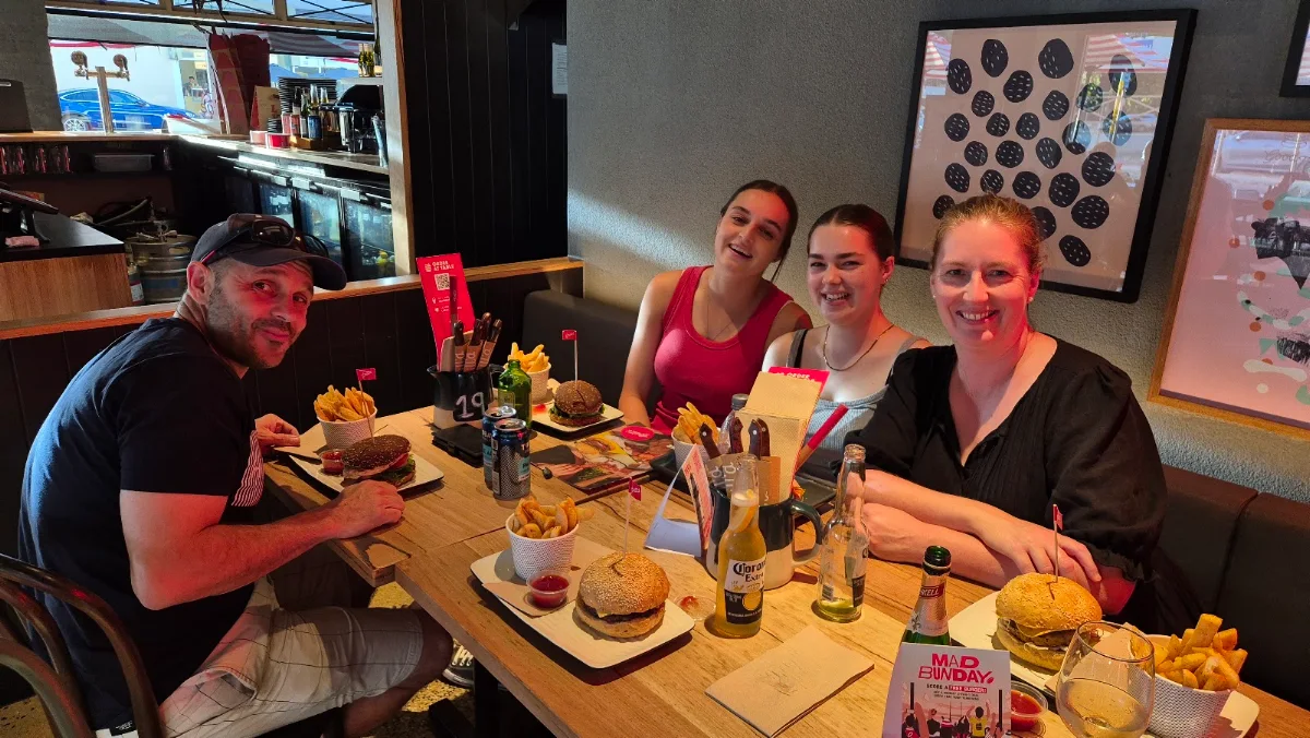 Vibe, Grill'd Burgers - Albury