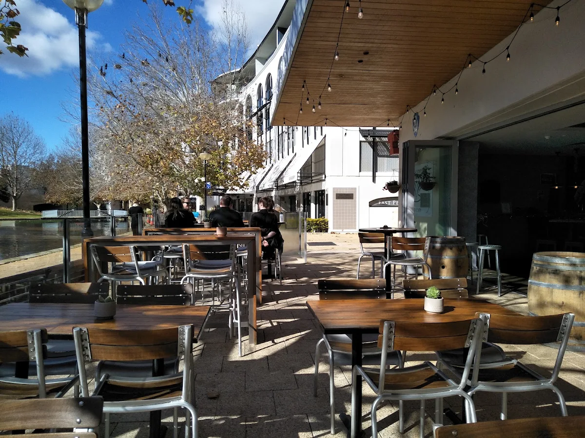 Vibe, The Claisebrook Bar