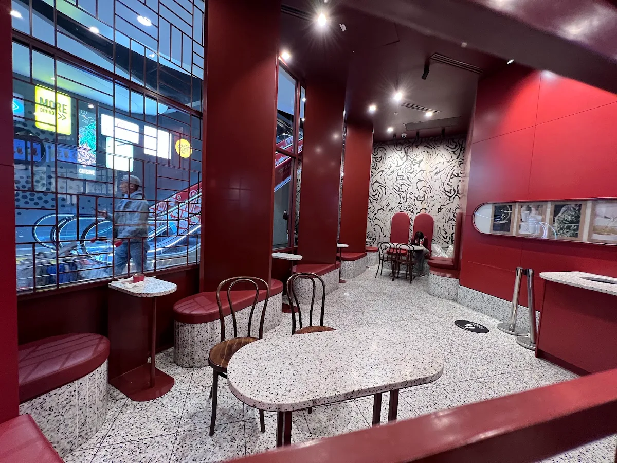 Vibe, Gong Cha The Glen