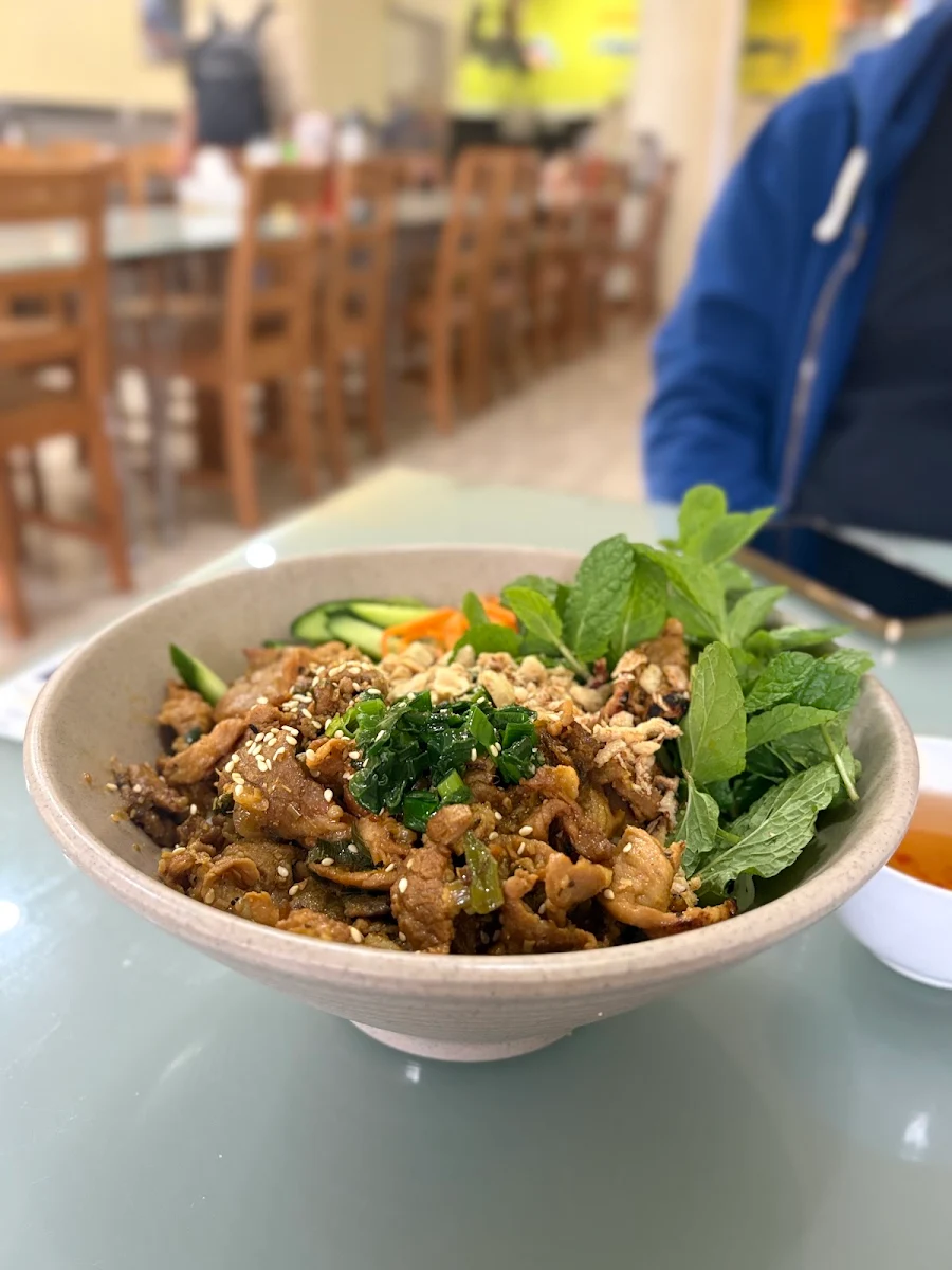 Food & drink, Huong Giang Marrickville