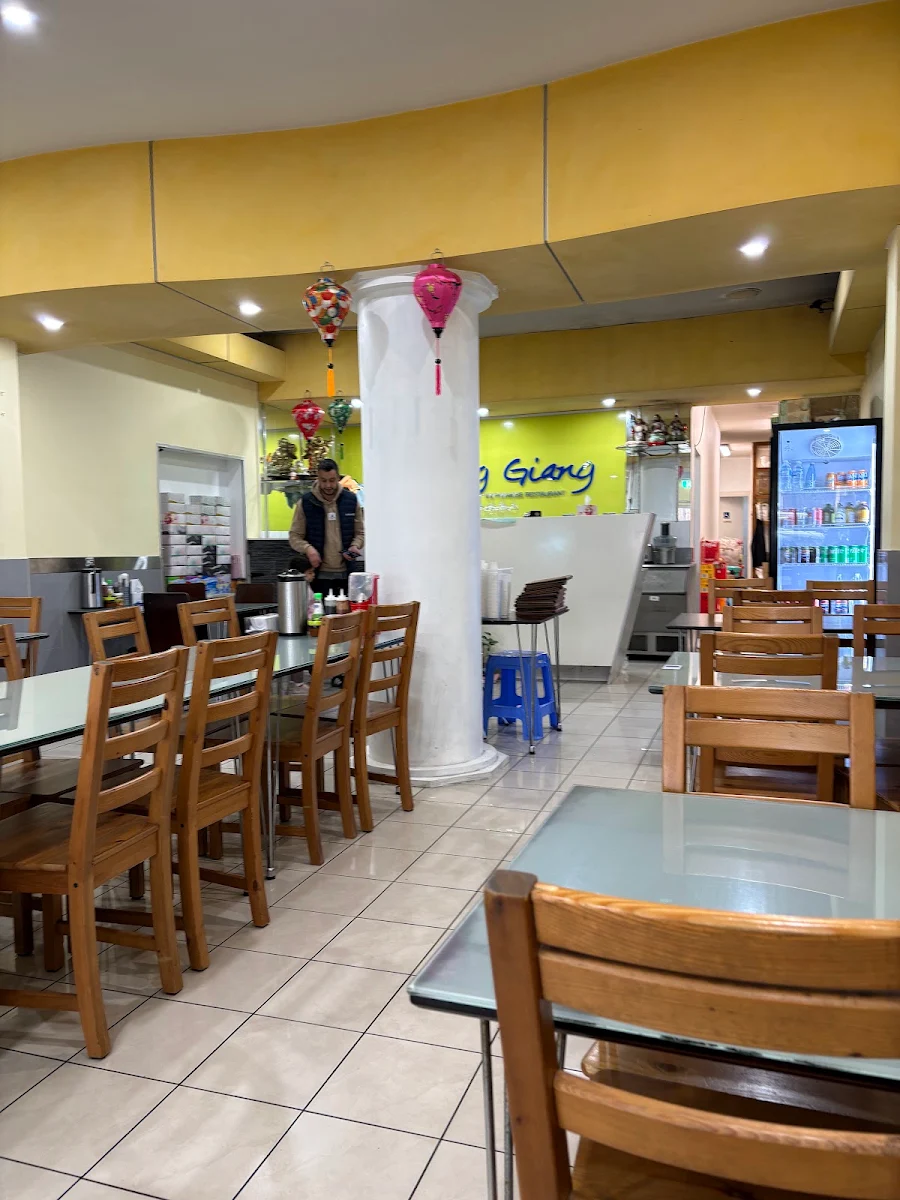 Vibe, Huong Giang Marrickville