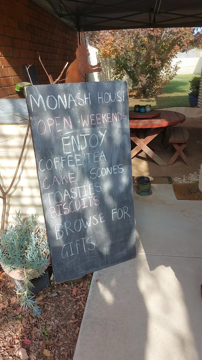 Menu, Kelly's Bistro
