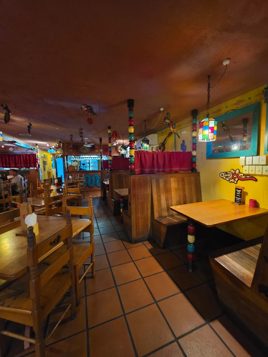 Vibe, Montezuma's Mexican Restaurant & Bar - Labrador