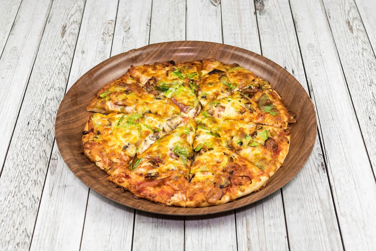 Food & drink, Jerry's Famous Pizza