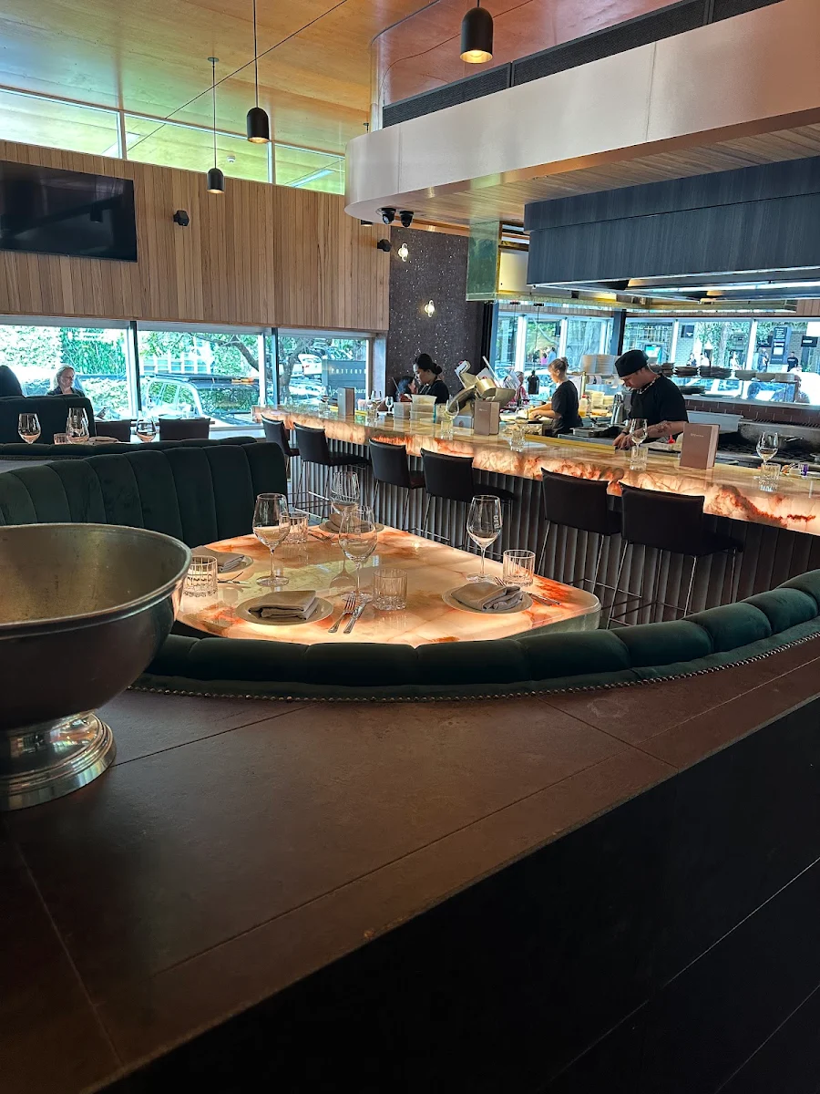 Food & drink, CRU Bar & Cellar