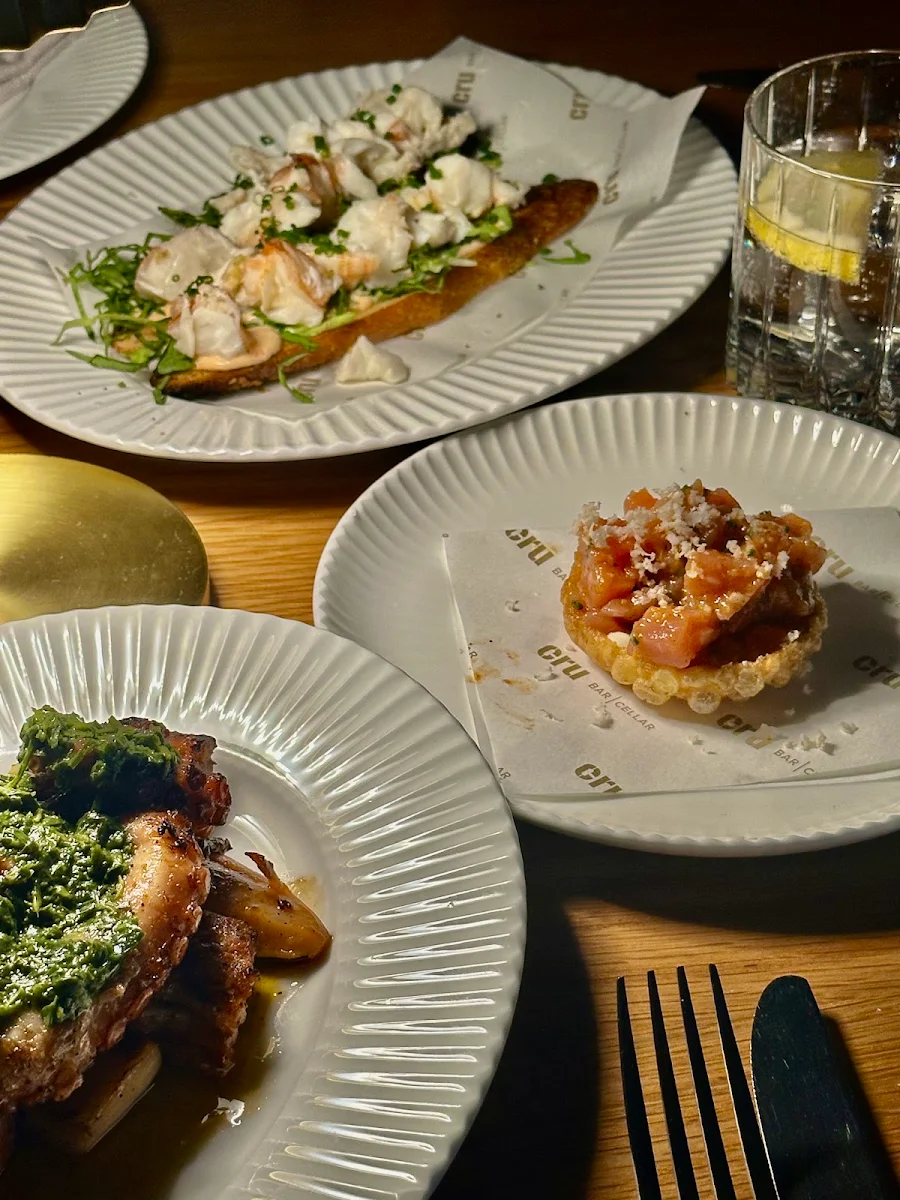 Food & drink, CRU Bar & Cellar