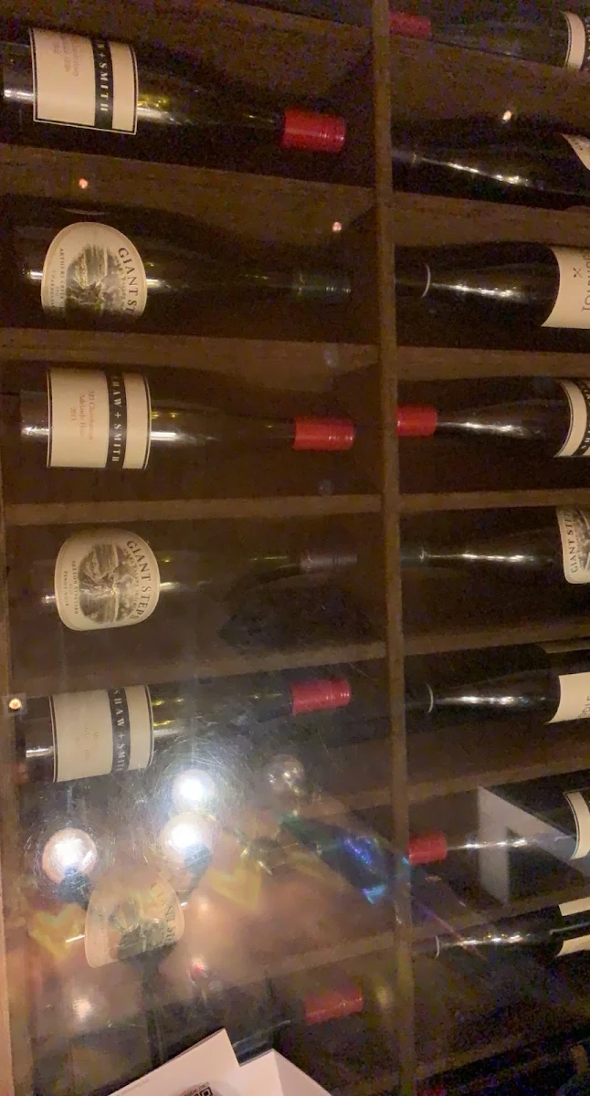 Vibe, CRU Bar & Cellar