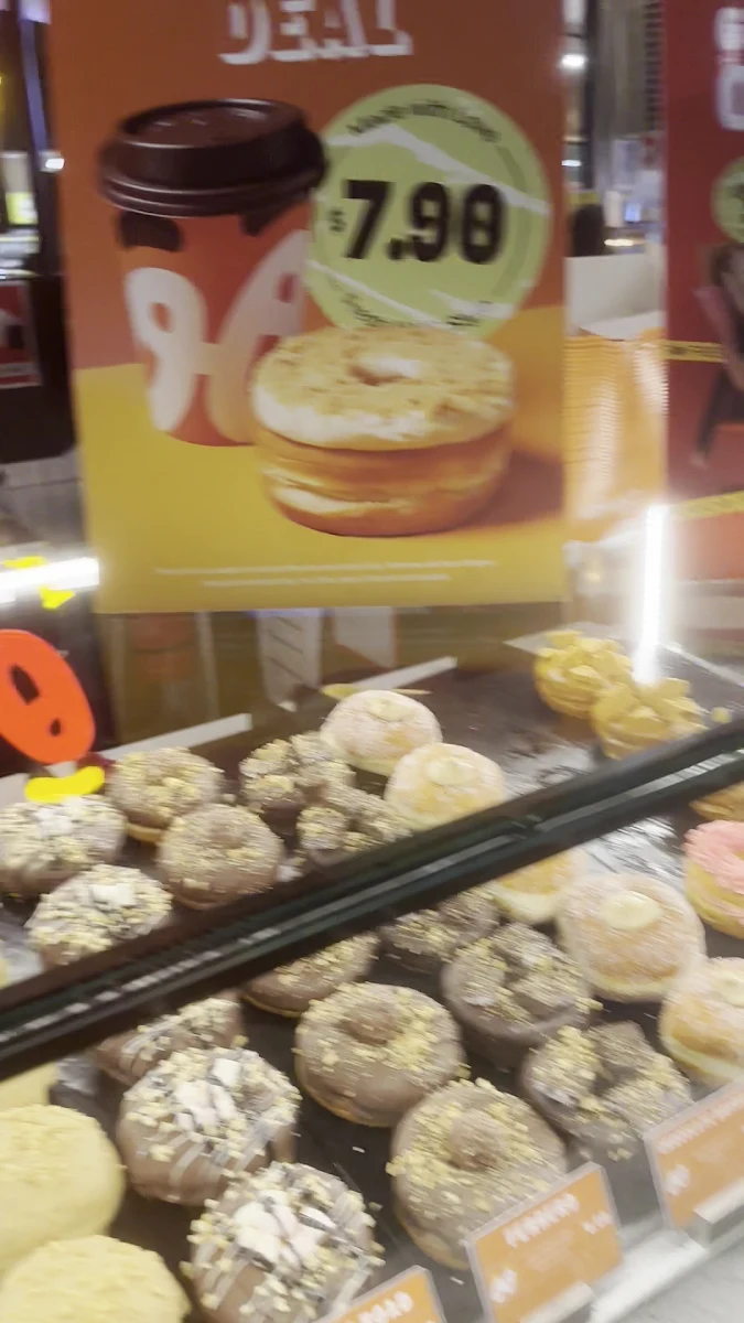 Vibe, Brooklyn Donuts Woden