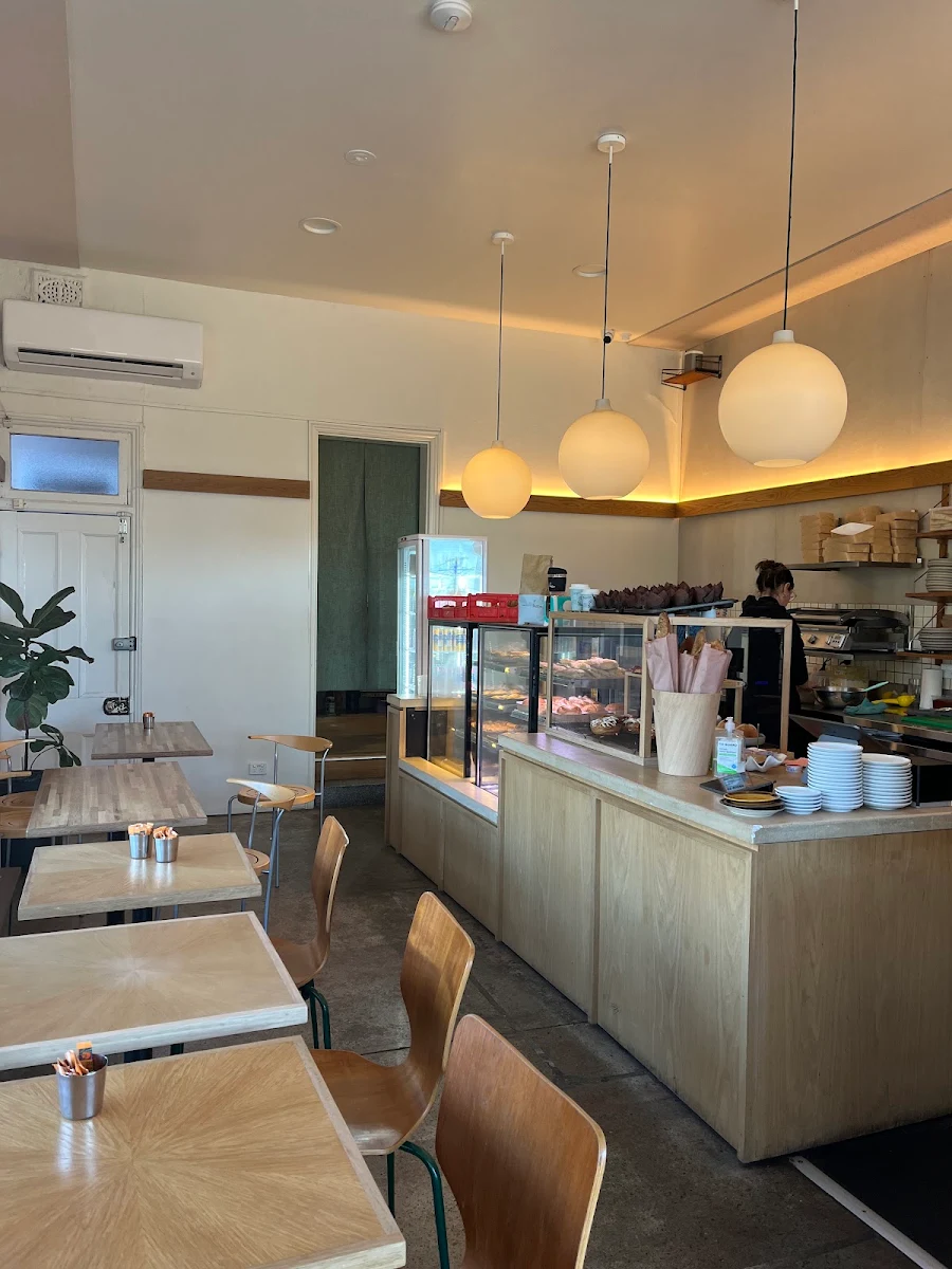 Vibe, Albermarle Cafe