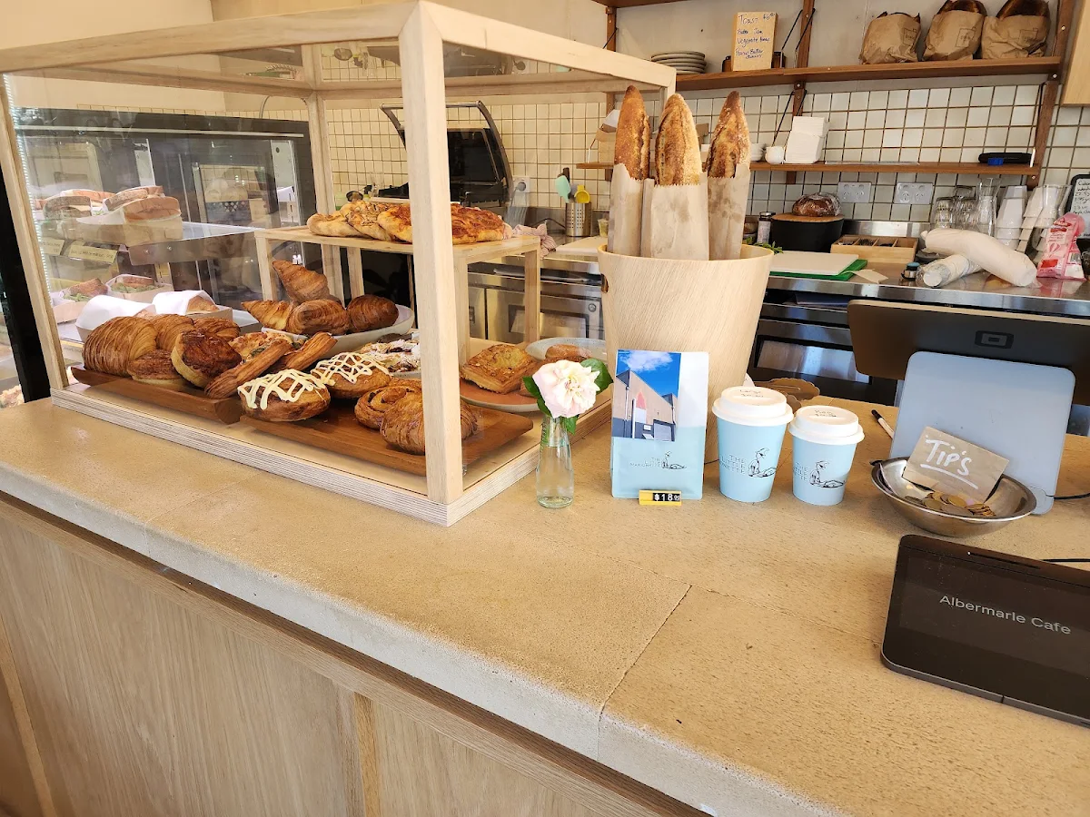 Vibe, Albermarle Cafe