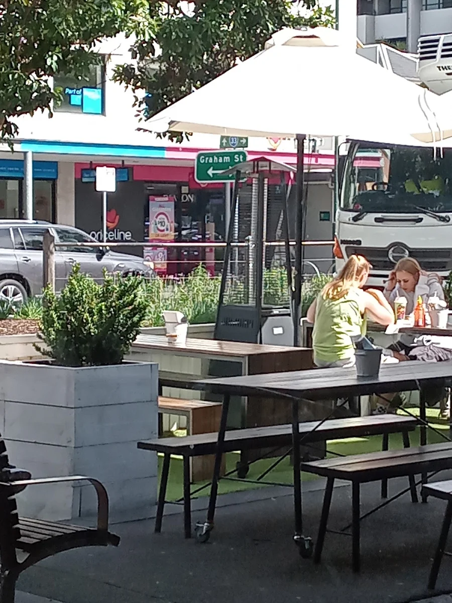 Vibe, Noodle Box Port Melbourne