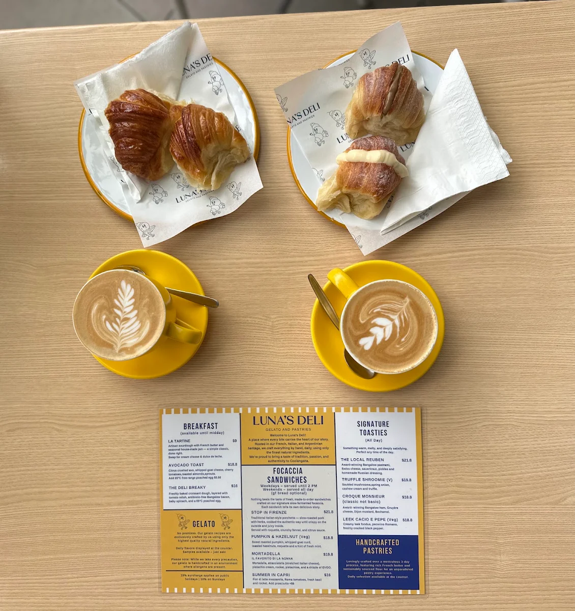 Menu, Luna's Deli