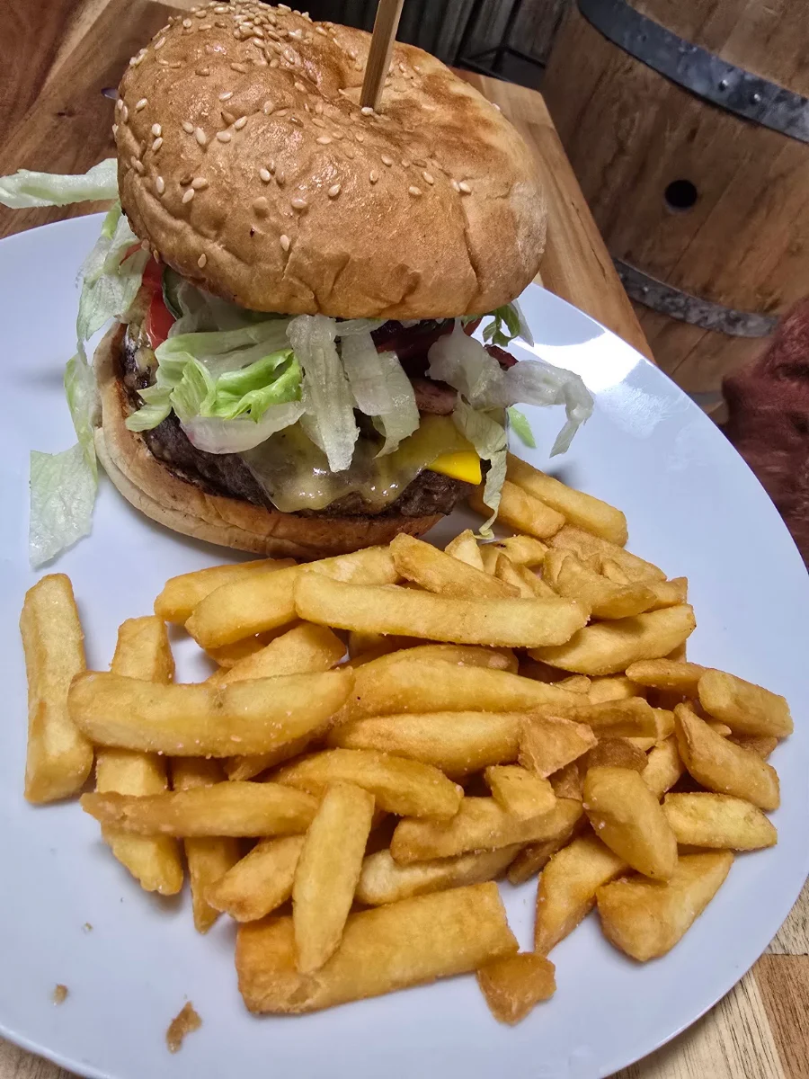 Food & drink, Sutherlands Hotel