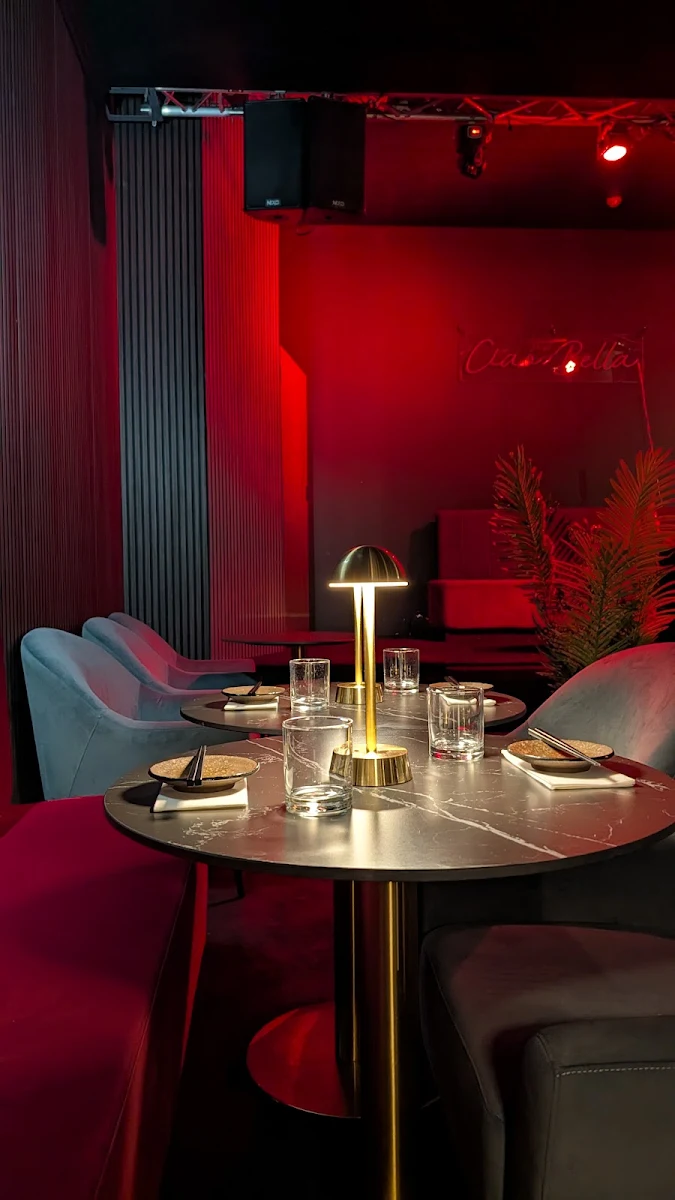 Vibe, Zypher Lounge