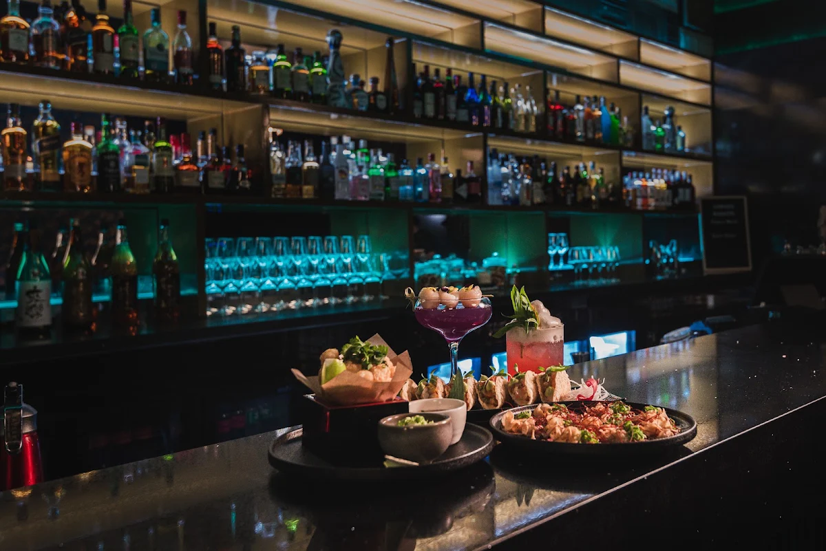 Vibe, Zypher Lounge