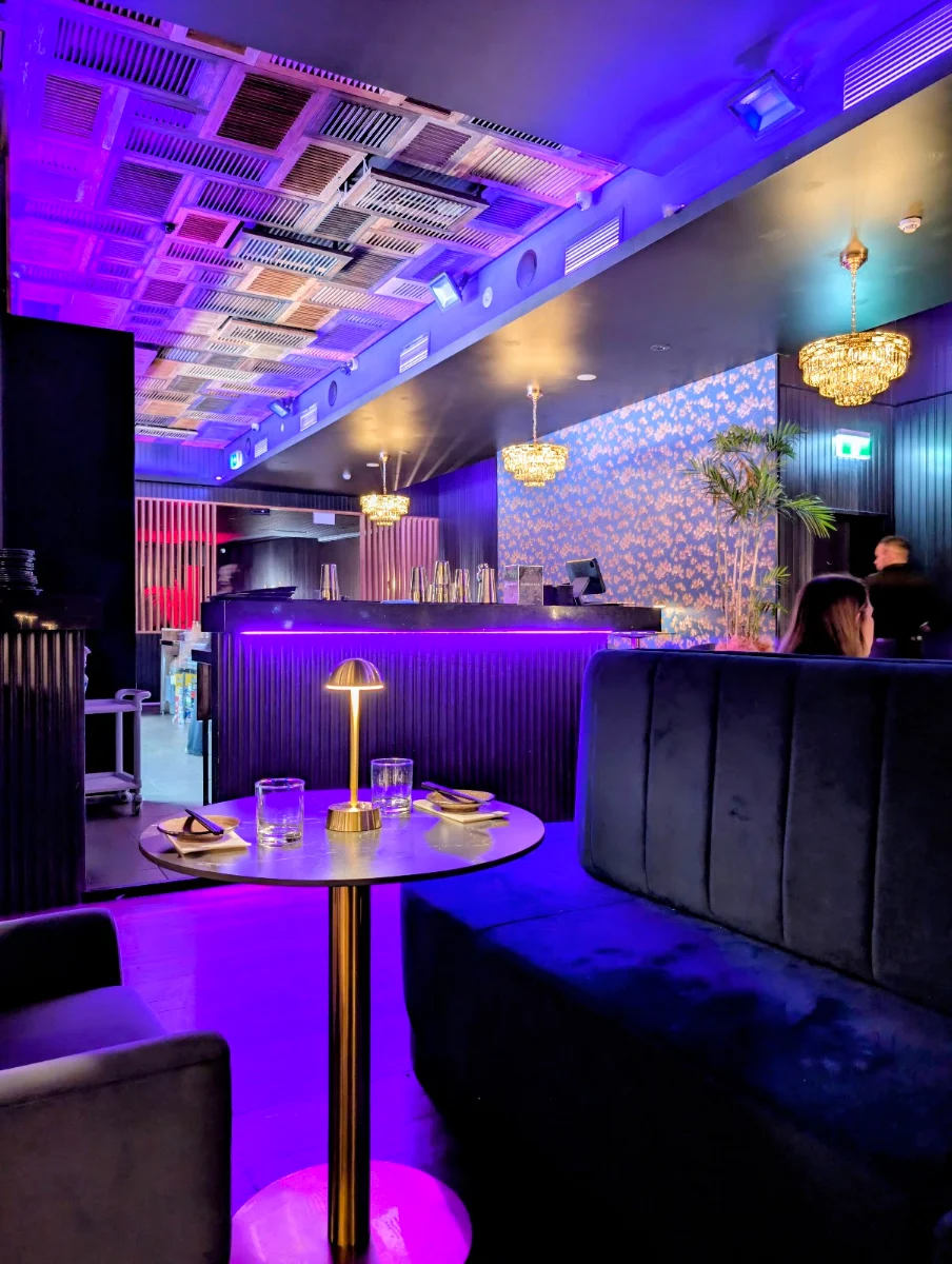 Vibe, Zypher Lounge