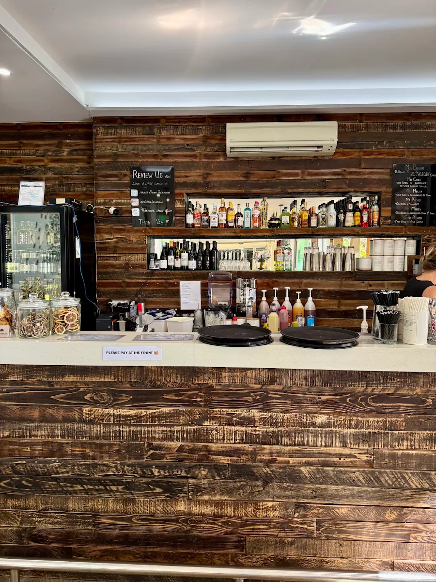Vibe, Treehouse Airlie Beach