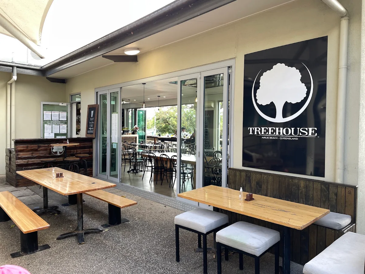 Vibe, Treehouse Airlie Beach