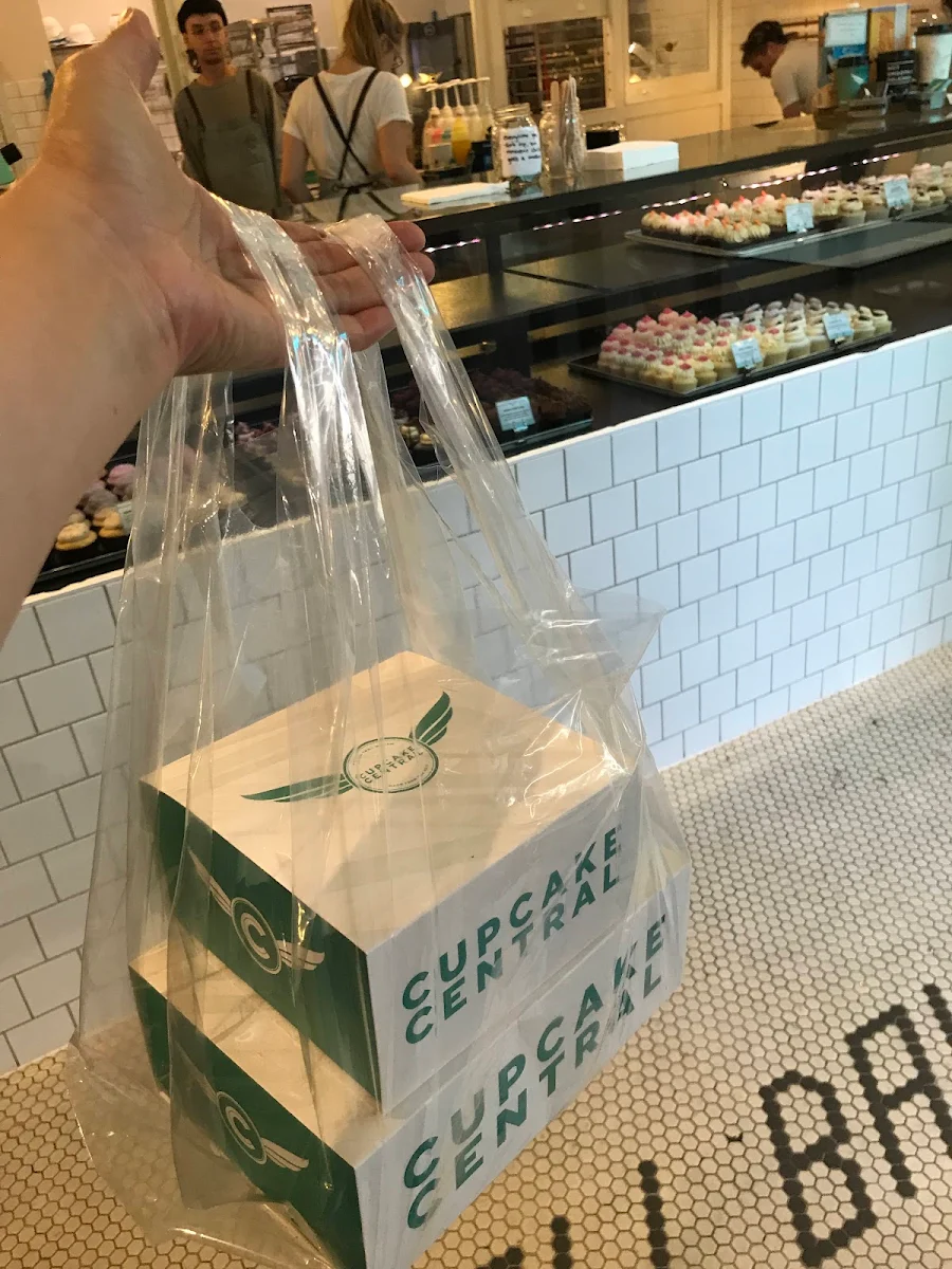 Vibe, Cupcake Central Highpoint
