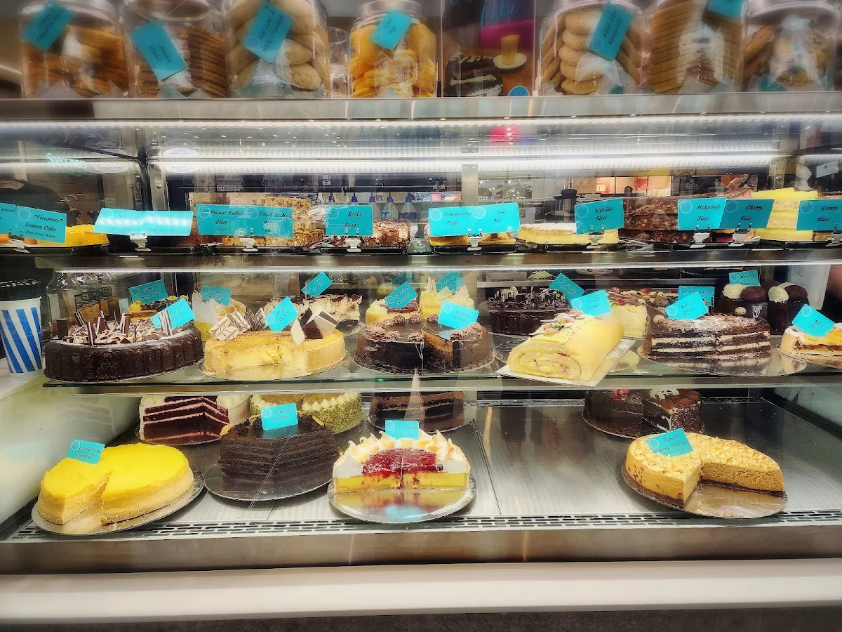 Vibe, Twisted Sista Cafe & Gelateria - Casey Central