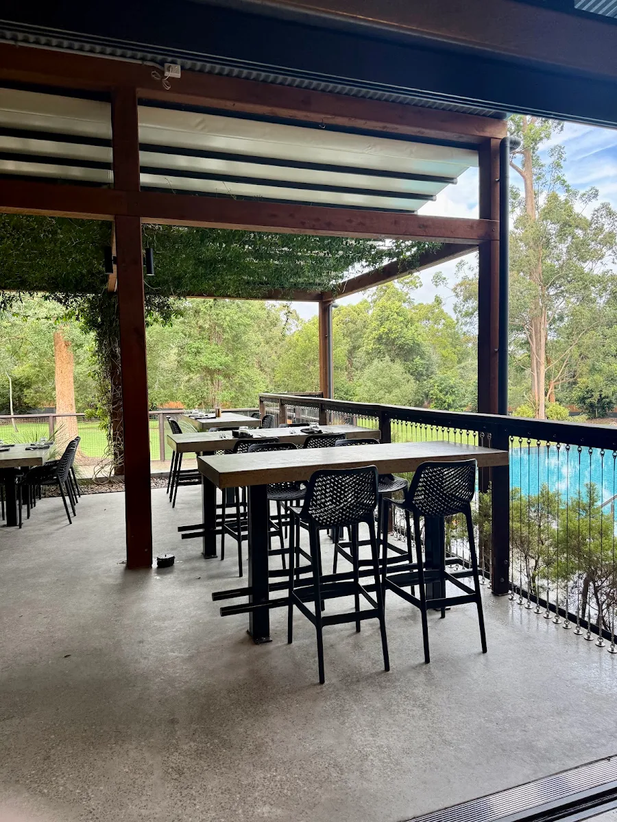 Vibe, Warrior Restaurant & Bar
