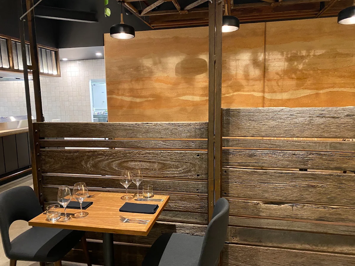 Vibe, Warrior Restaurant & Bar