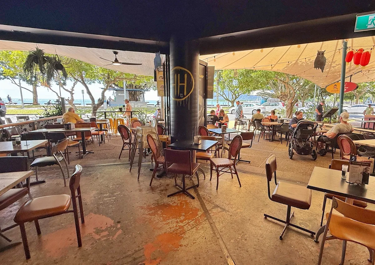Vibe, Hello Harry (The Burger Joint) Cairns