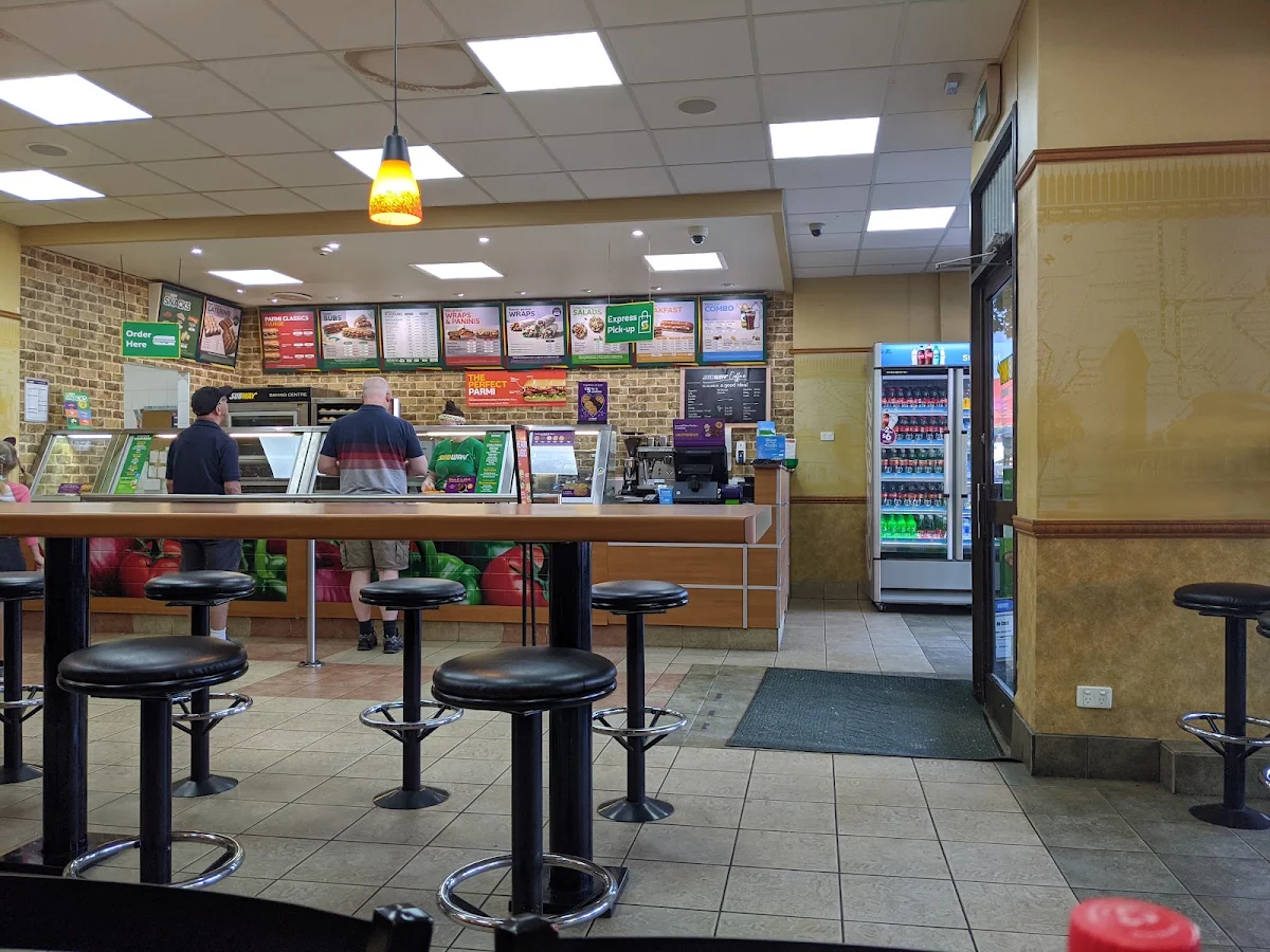 Vibe, Subway Moe