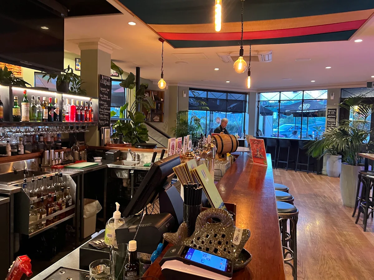 Vibe, Clancy's Fish Pub Canning Bridge