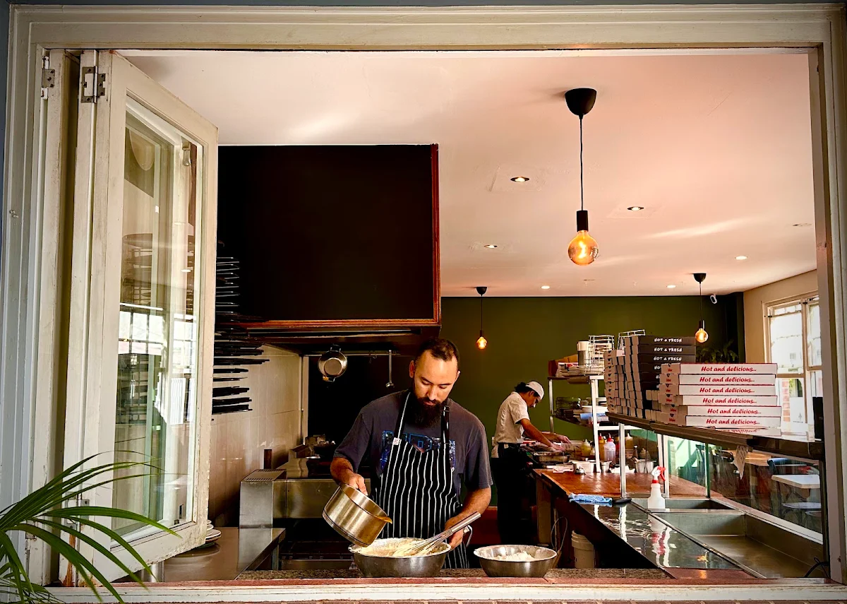 Vibe, Erko Pantry