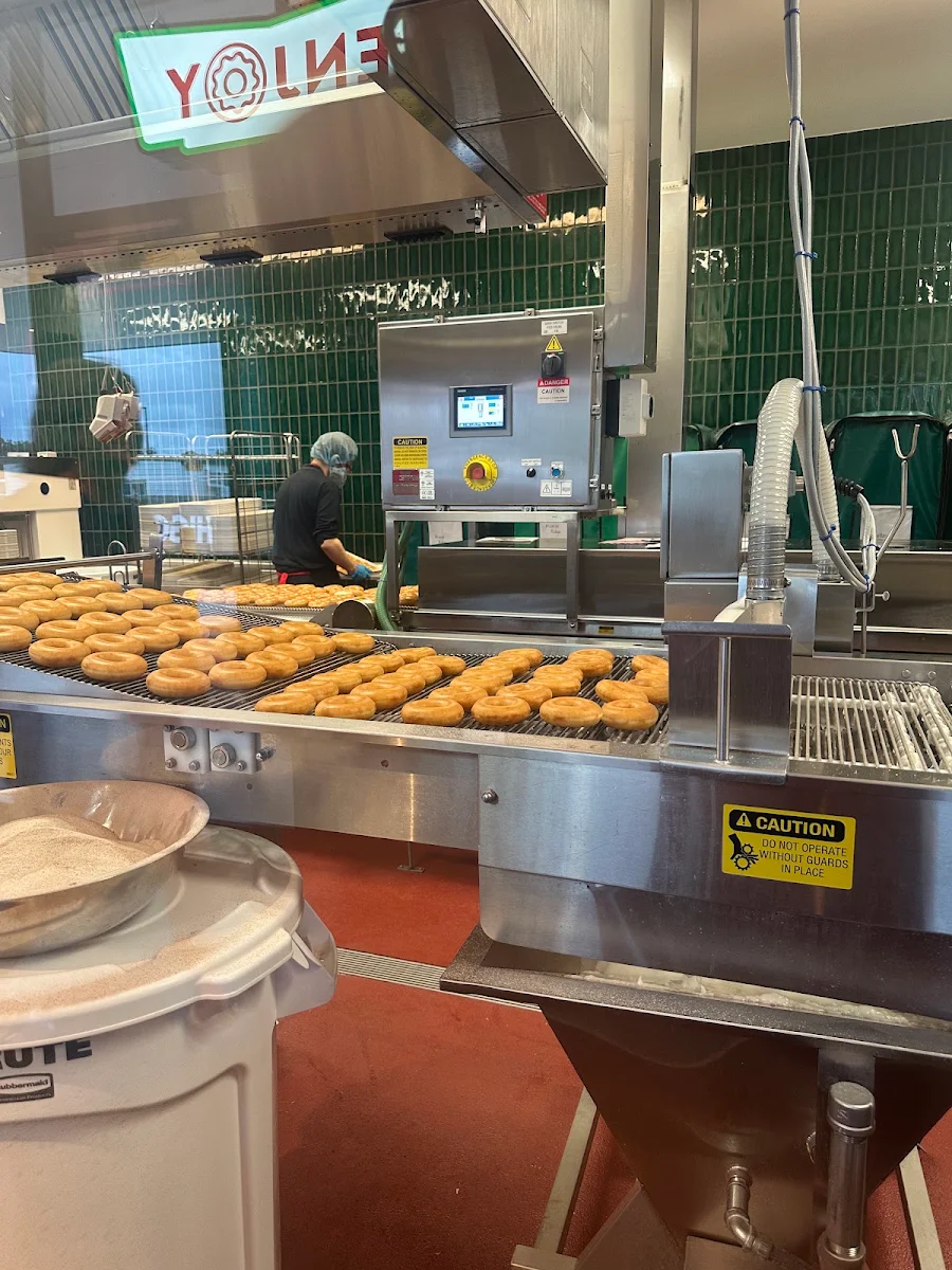 Vibe, Krispy Kreme Coomera