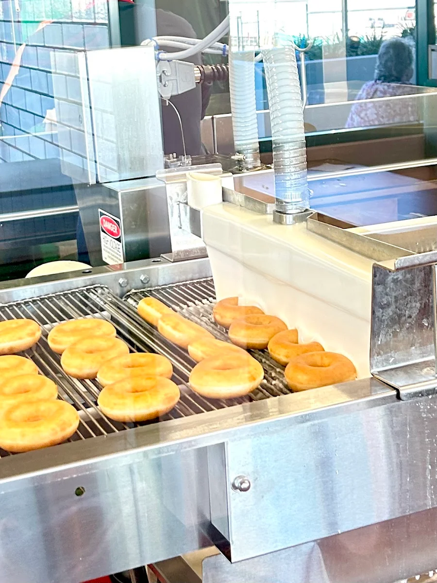 Vibe, Krispy Kreme Coomera