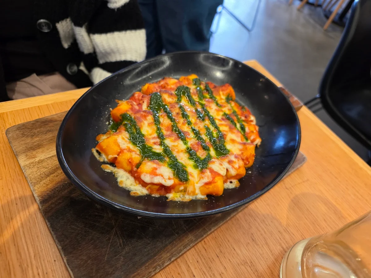 Food & drink, Saluti