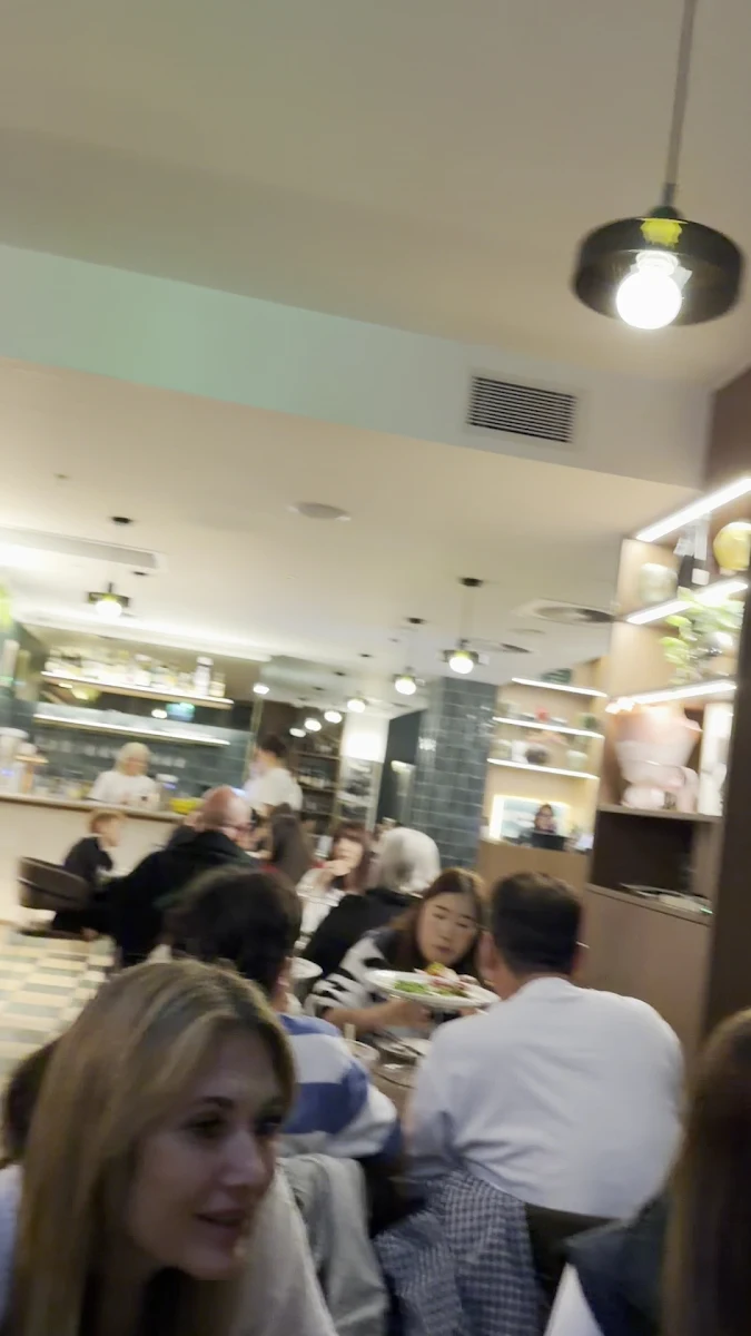 Vibe, Regina La Pizzeria